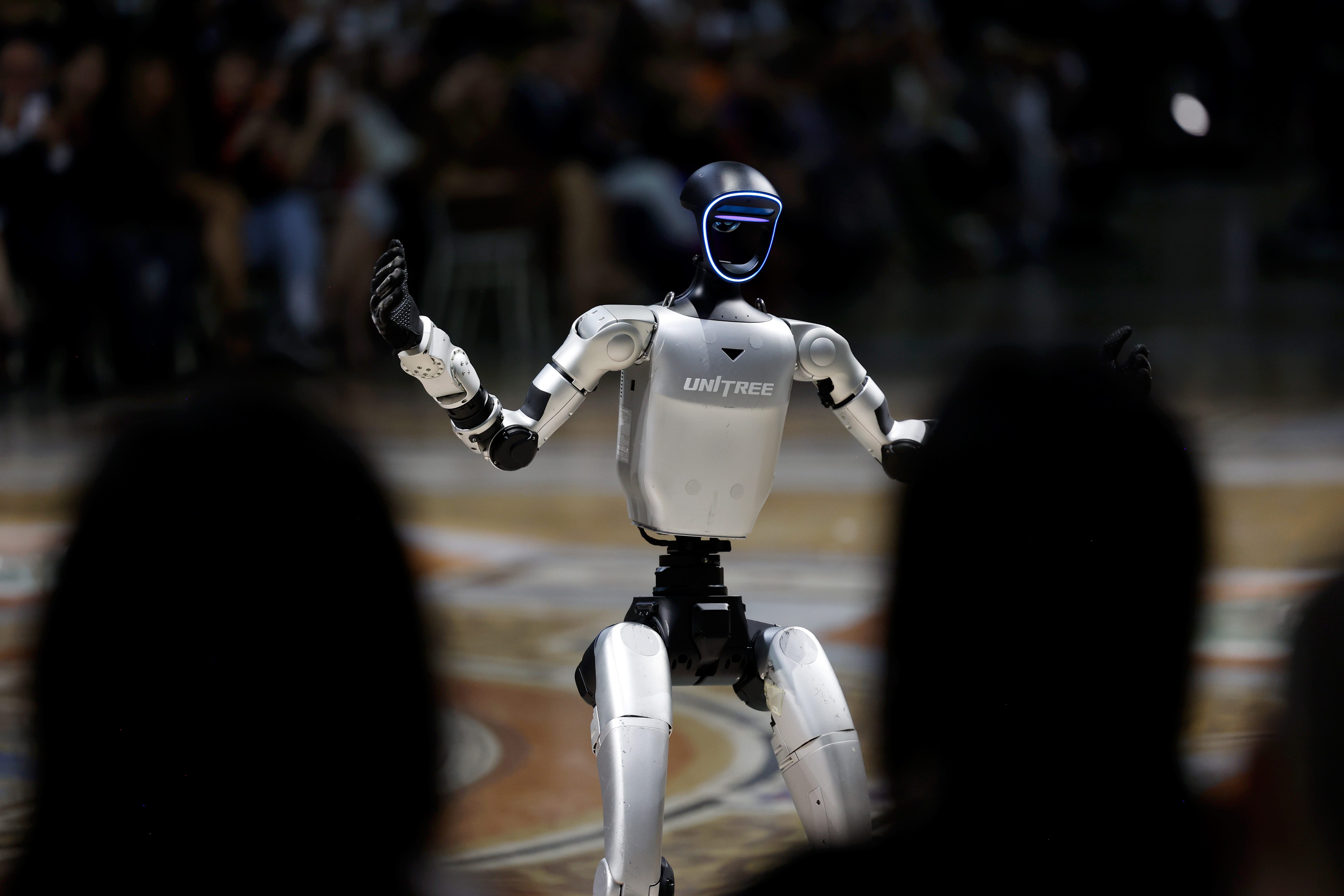 Safe to Say the Robots on the Runway Didn’t Go Over Well