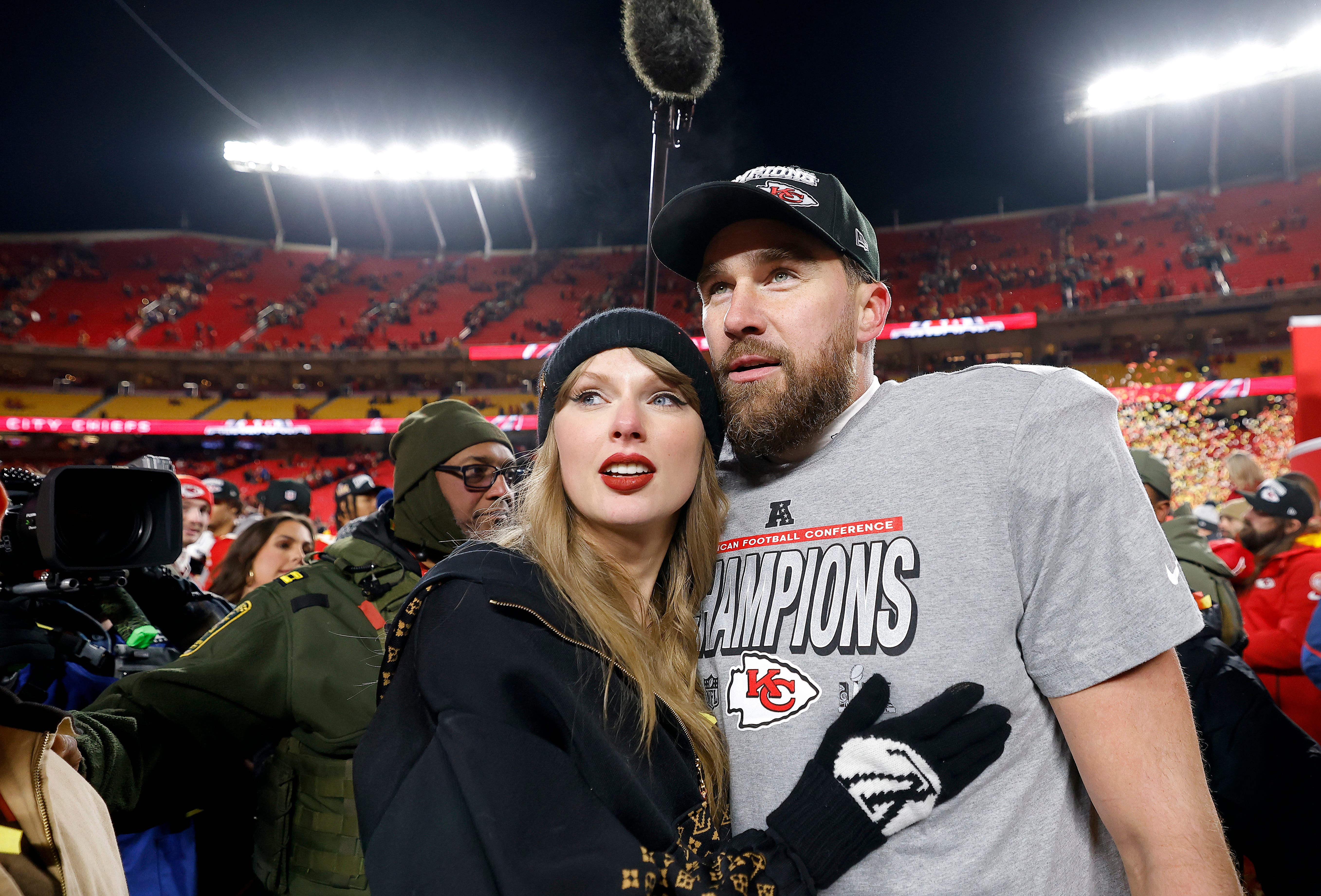 “Cleveland!” Is Taylor Swift’s Message to Everyone Judging Her Relationship With Travis Kelce: “Hate All You Like”